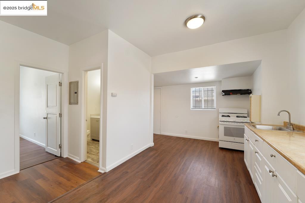 Detail Gallery Image 9 of 30 For 203 Bissell Ave, Richmond,  CA 94801 - – Beds | – Baths