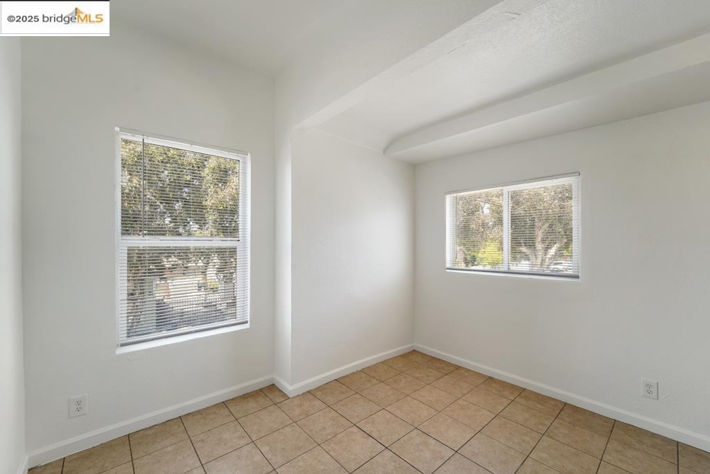 Detail Gallery Image 14 of 30 For 203 Bissell Ave, Richmond,  CA 94801 - – Beds | – Baths