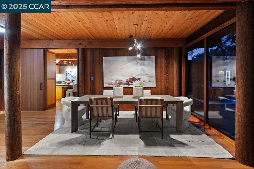 Detail Gallery Image 12 of 59 For 39 El Toyonal, Orinda,  CA 94563 - 5 Beds | 4 Baths