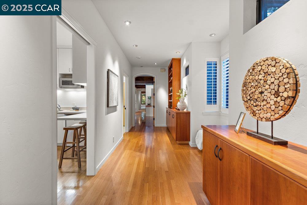 Detail Gallery Image 32 of 59 For 39 El Toyonal, Orinda,  CA 94563 - 5 Beds | 4 Baths