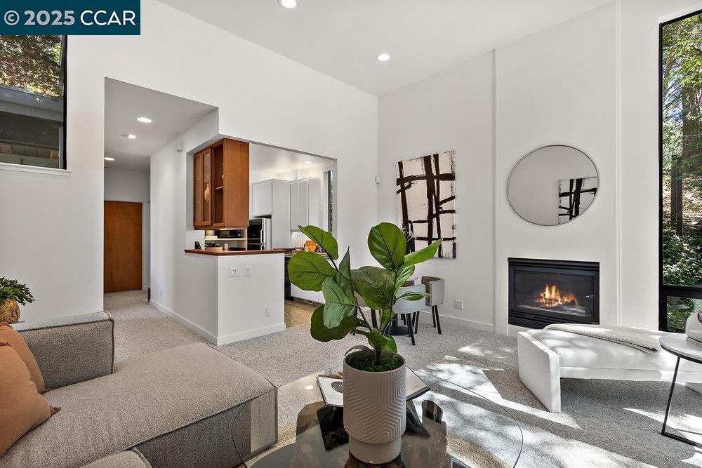 Detail Gallery Image 52 of 59 For 39 El Toyonal, Orinda,  CA 94563 - 5 Beds | 4 Baths