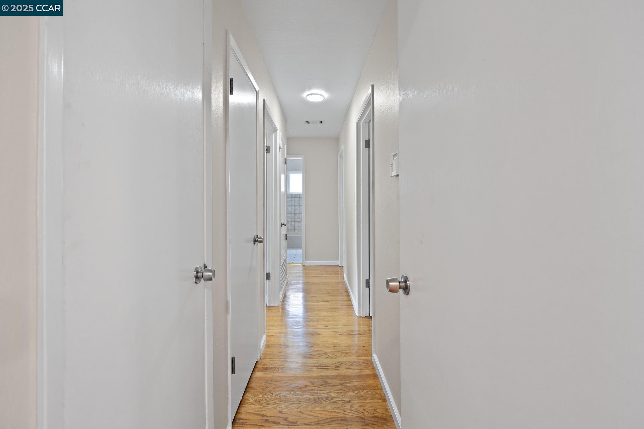 Detail Gallery Image 15 of 42 For 4816 Meadowbrook Dr, Richmond,  CA 94803 - 4 Beds | 2 Baths