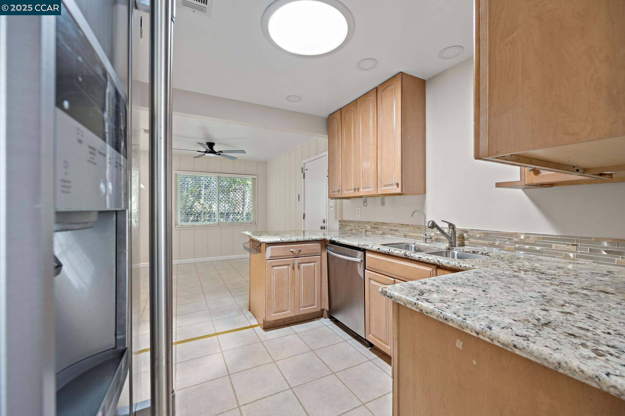 Detail Gallery Image 26 of 42 For 4816 Meadowbrook Dr, Richmond,  CA 94803 - 4 Beds | 2 Baths