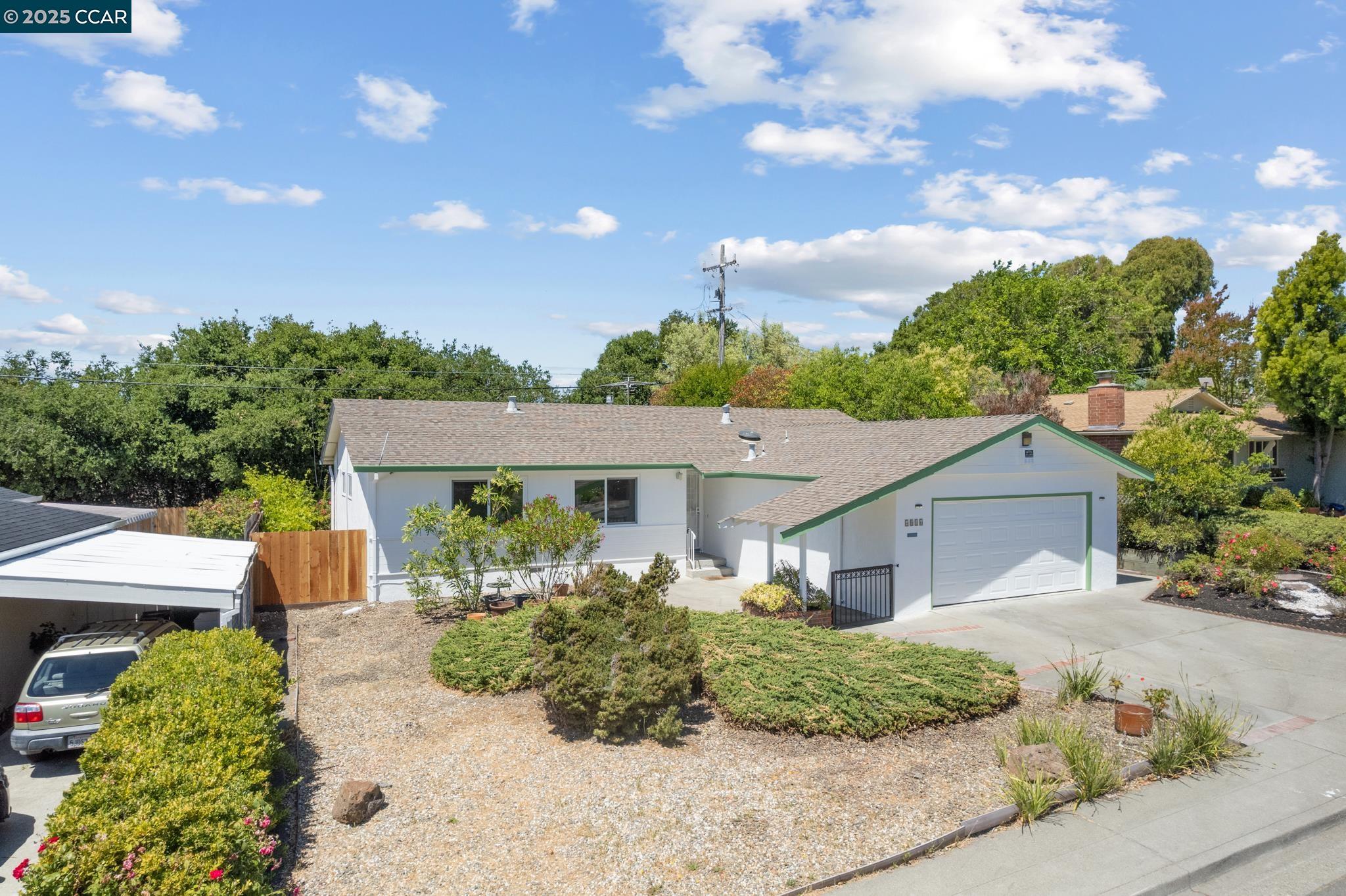 Detail Gallery Image 33 of 42 For 4816 Meadowbrook Dr, Richmond,  CA 94803 - 4 Beds | 2 Baths