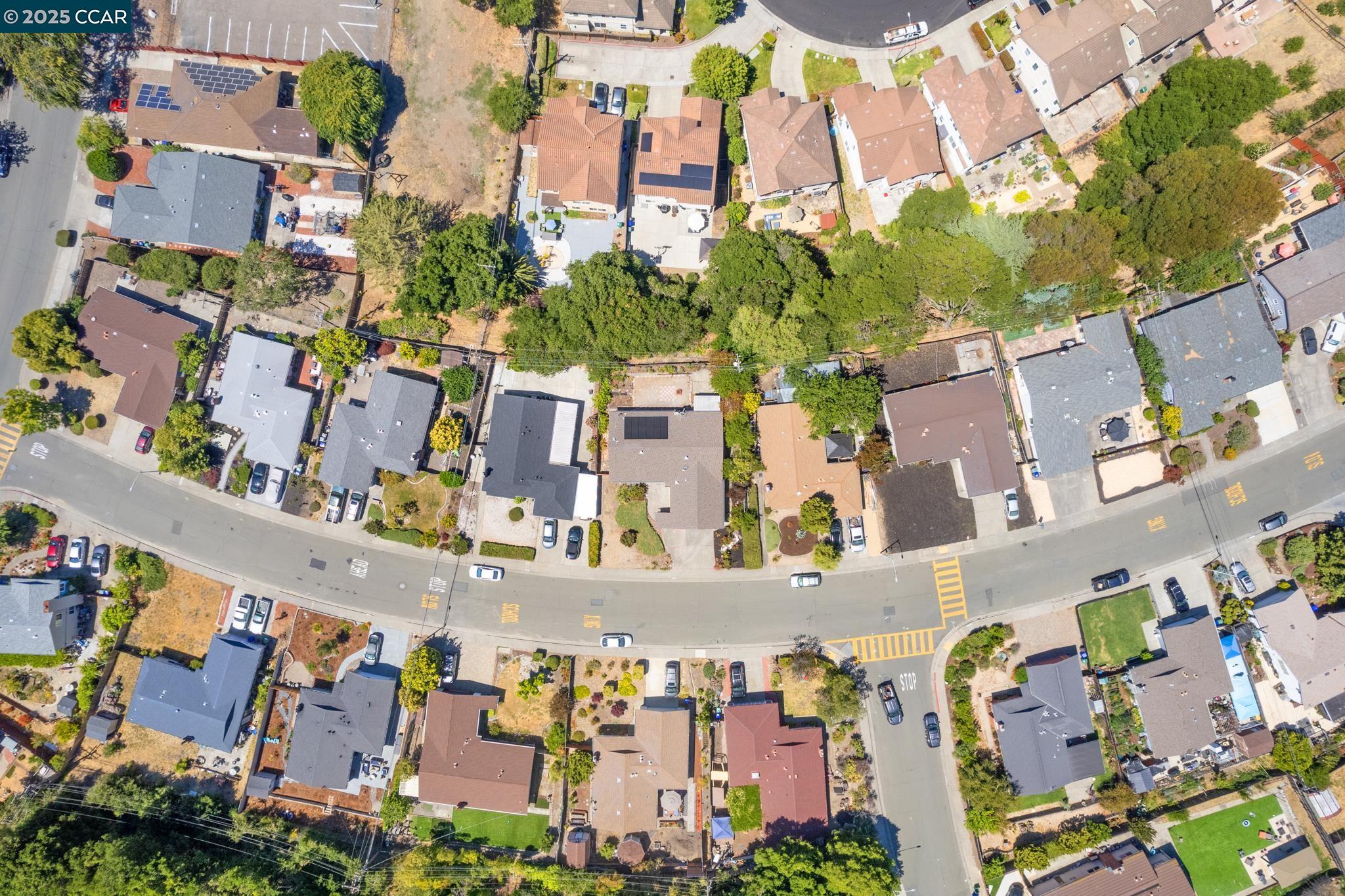 Detail Gallery Image 39 of 42 For 4816 Meadowbrook Dr, Richmond,  CA 94803 - 4 Beds | 2 Baths