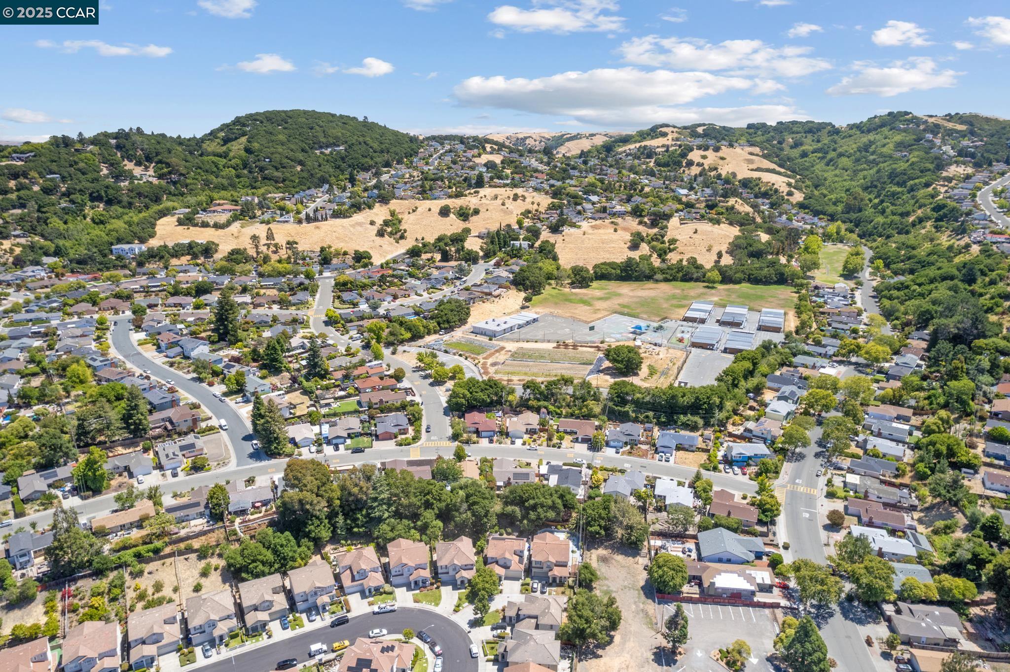 Detail Gallery Image 41 of 42 For 4816 Meadowbrook Dr, Richmond,  CA 94803 - 4 Beds | 2 Baths