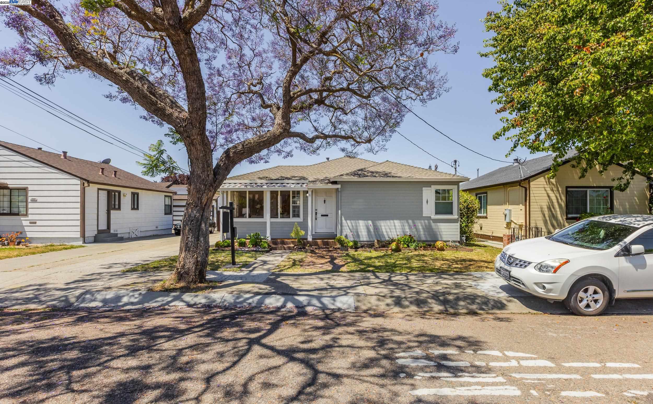 Detail Gallery Image 1 of 1 For 1343 Wayne Ave, San Leandro,  CA 94577 - 3 Beds | 2 Baths