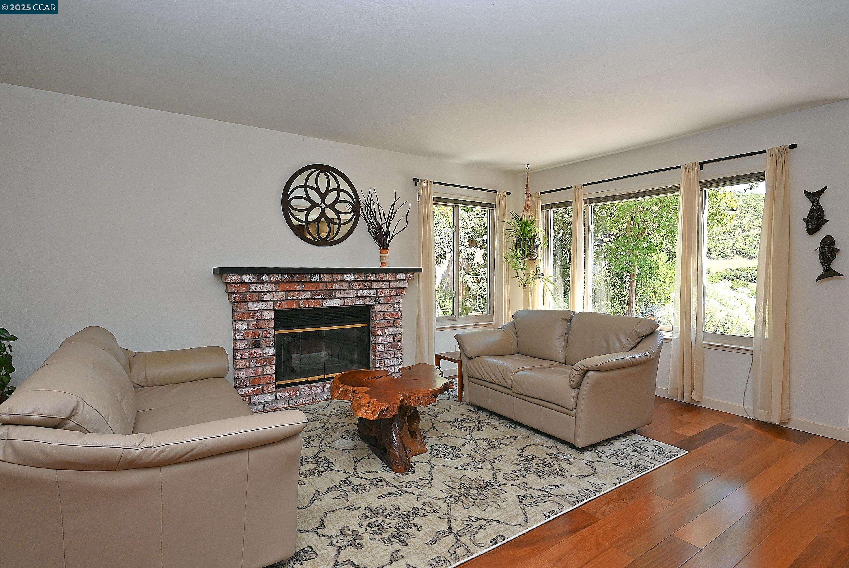 Detail Gallery Image 17 of 55 For 594 Morning Glory Dr, Benicia,  CA 94510 - 4 Beds | 2/1 Baths