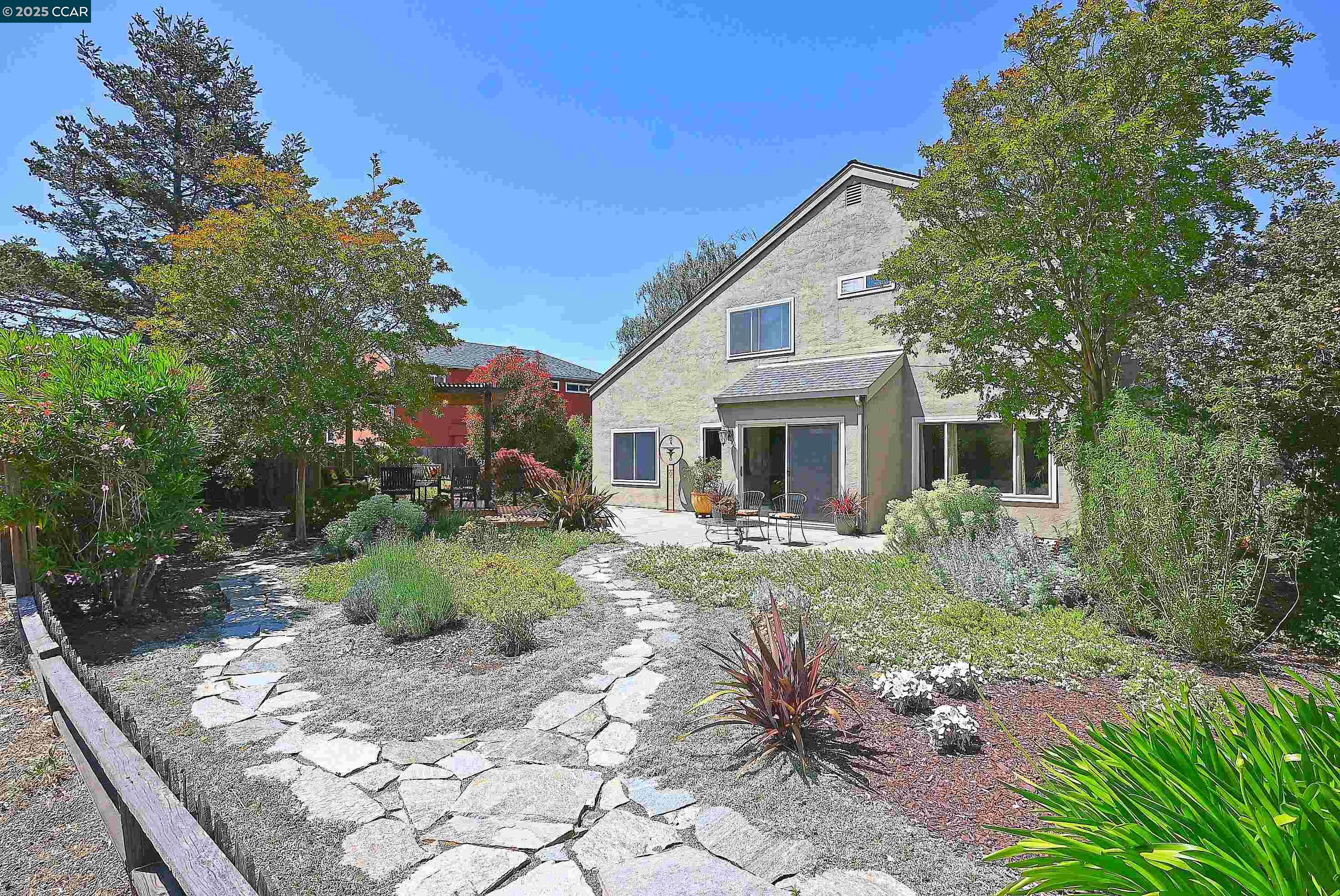 Detail Gallery Image 27 of 55 For 594 Morning Glory Dr, Benicia,  CA 94510 - 4 Beds | 2/1 Baths