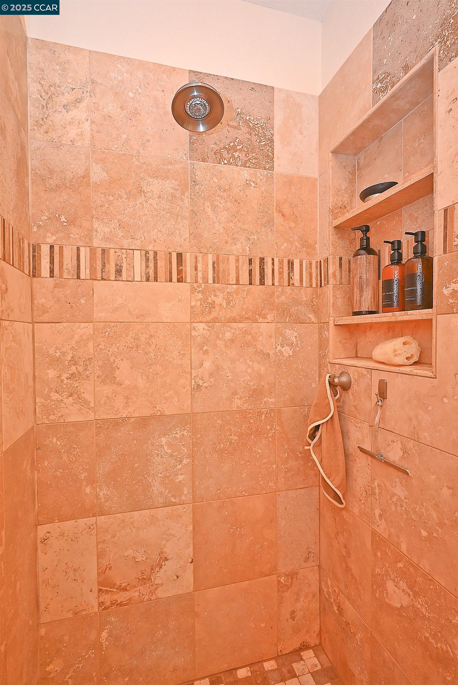 Detail Gallery Image 39 of 55 For 594 Morning Glory Dr, Benicia,  CA 94510 - 4 Beds | 2/1 Baths