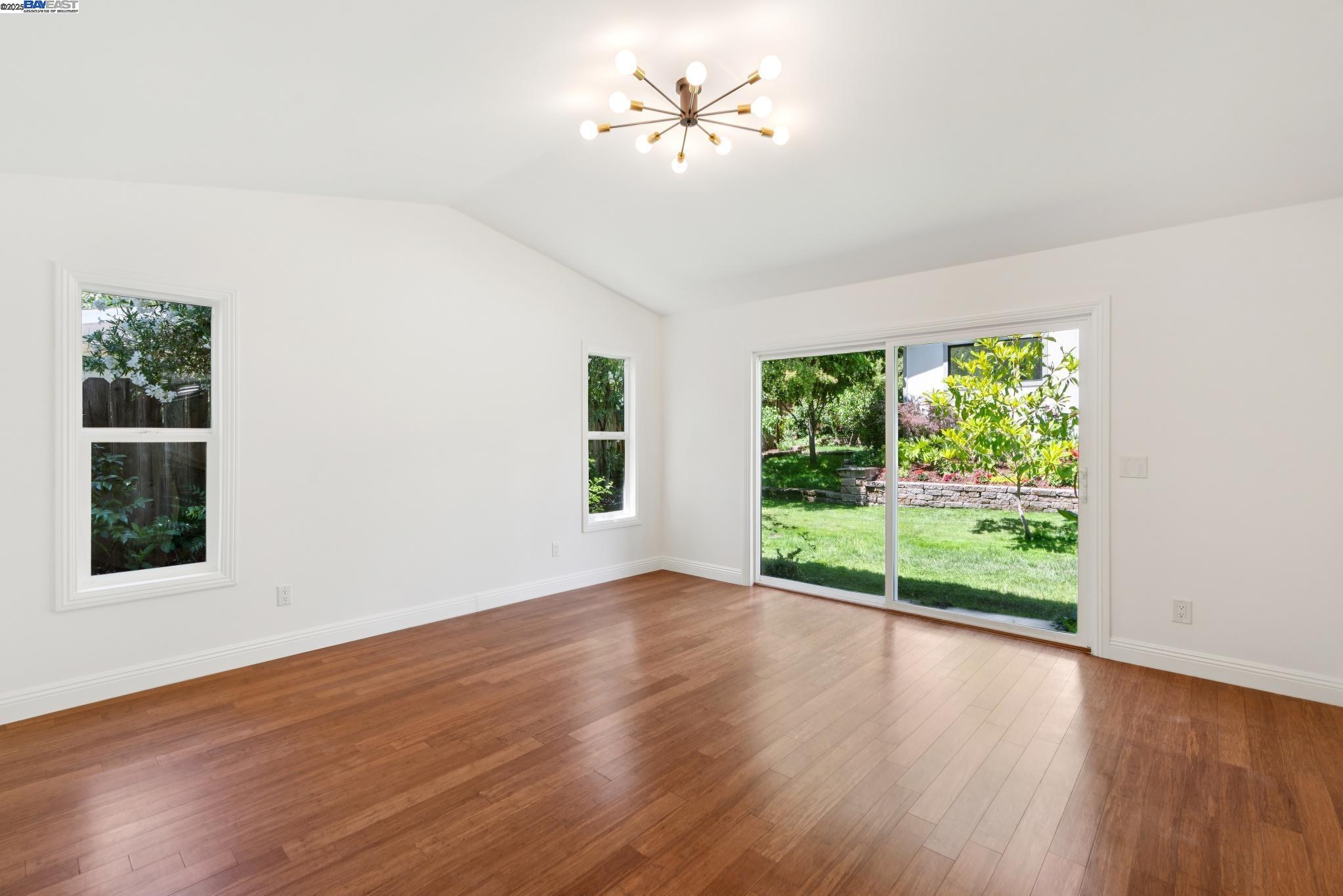 Detail Gallery Image 30 of 53 For 2643 Buena Vista Ave, Walnut Creek,  CA 94597 - 4 Beds | 4/1 Baths