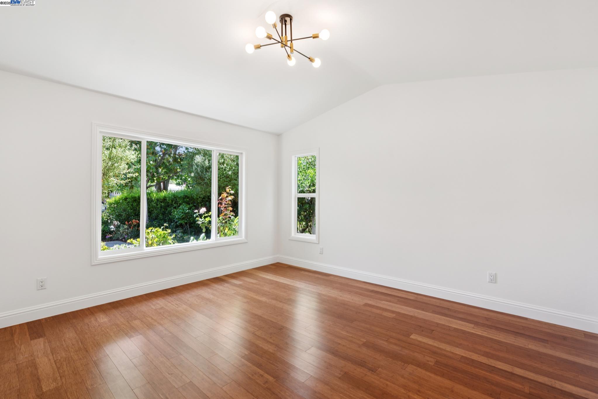 Detail Gallery Image 38 of 53 For 2643 Buena Vista Ave, Walnut Creek,  CA 94597 - 4 Beds | 4/1 Baths
