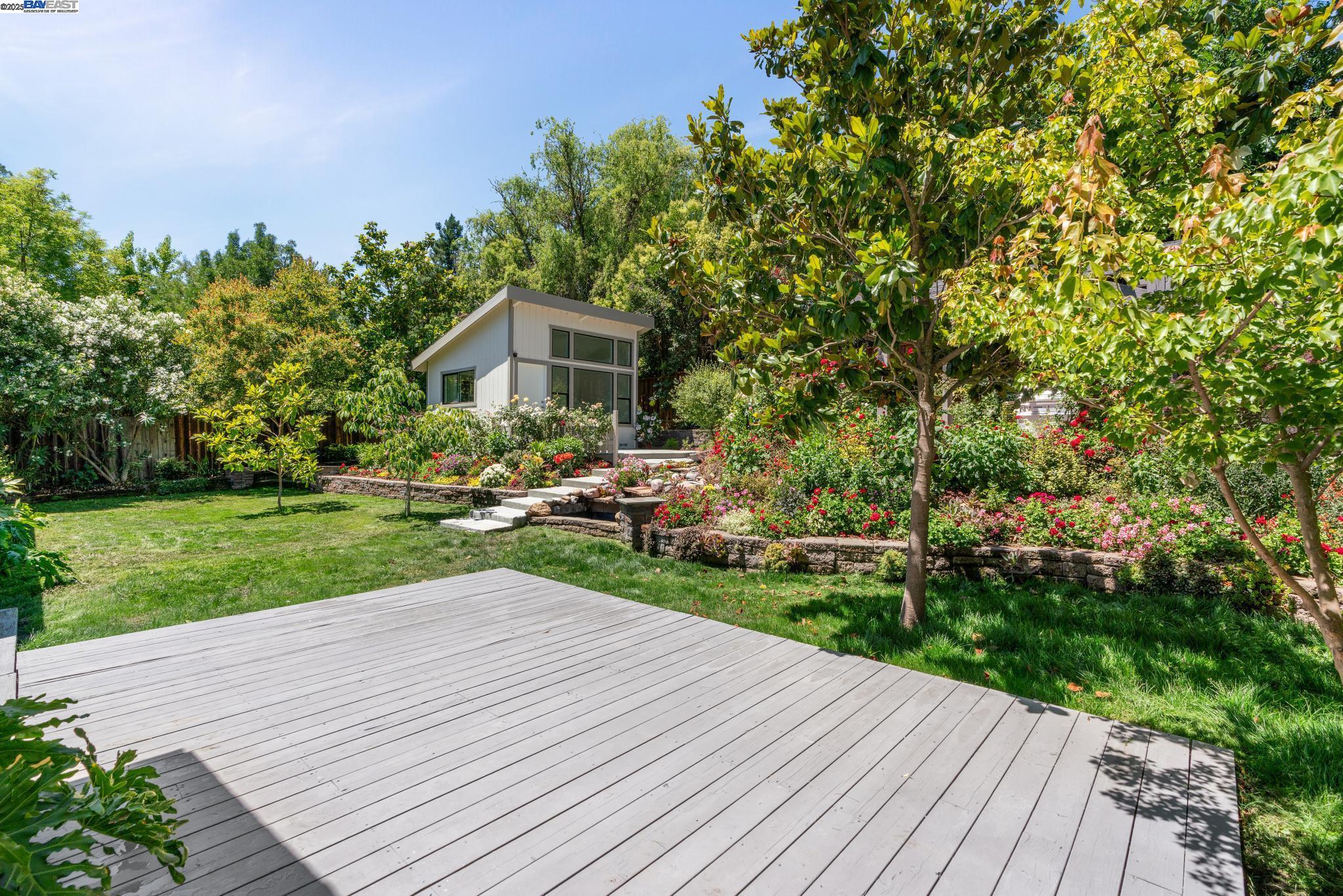 Detail Gallery Image 52 of 53 For 2643 Buena Vista Ave, Walnut Creek,  CA 94597 - 4 Beds | 4/1 Baths