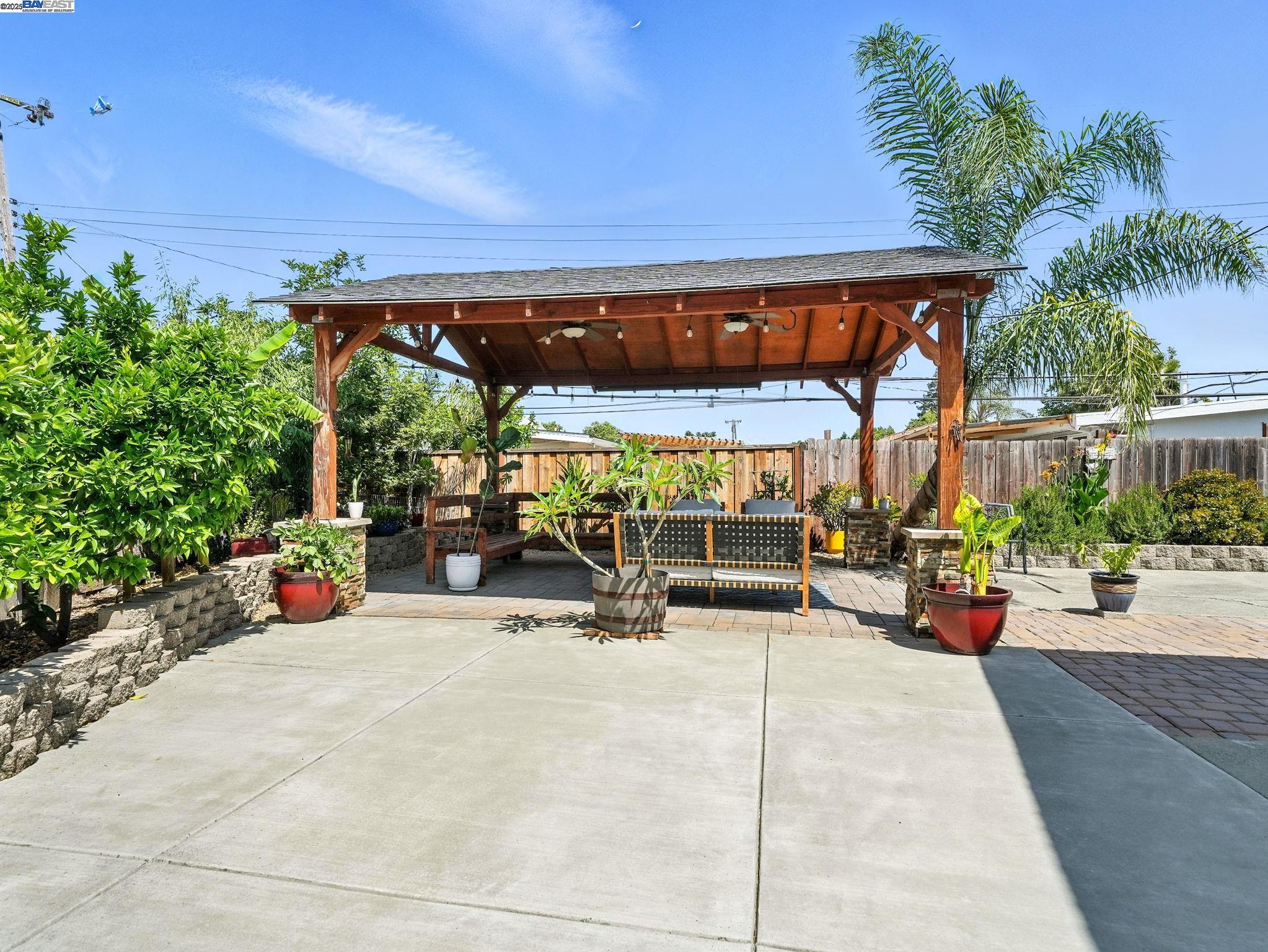 Detail Gallery Image 30 of 37 For 1651 Estates Ct, San Jose,  CA 95127 - 3 Beds | 2 Baths