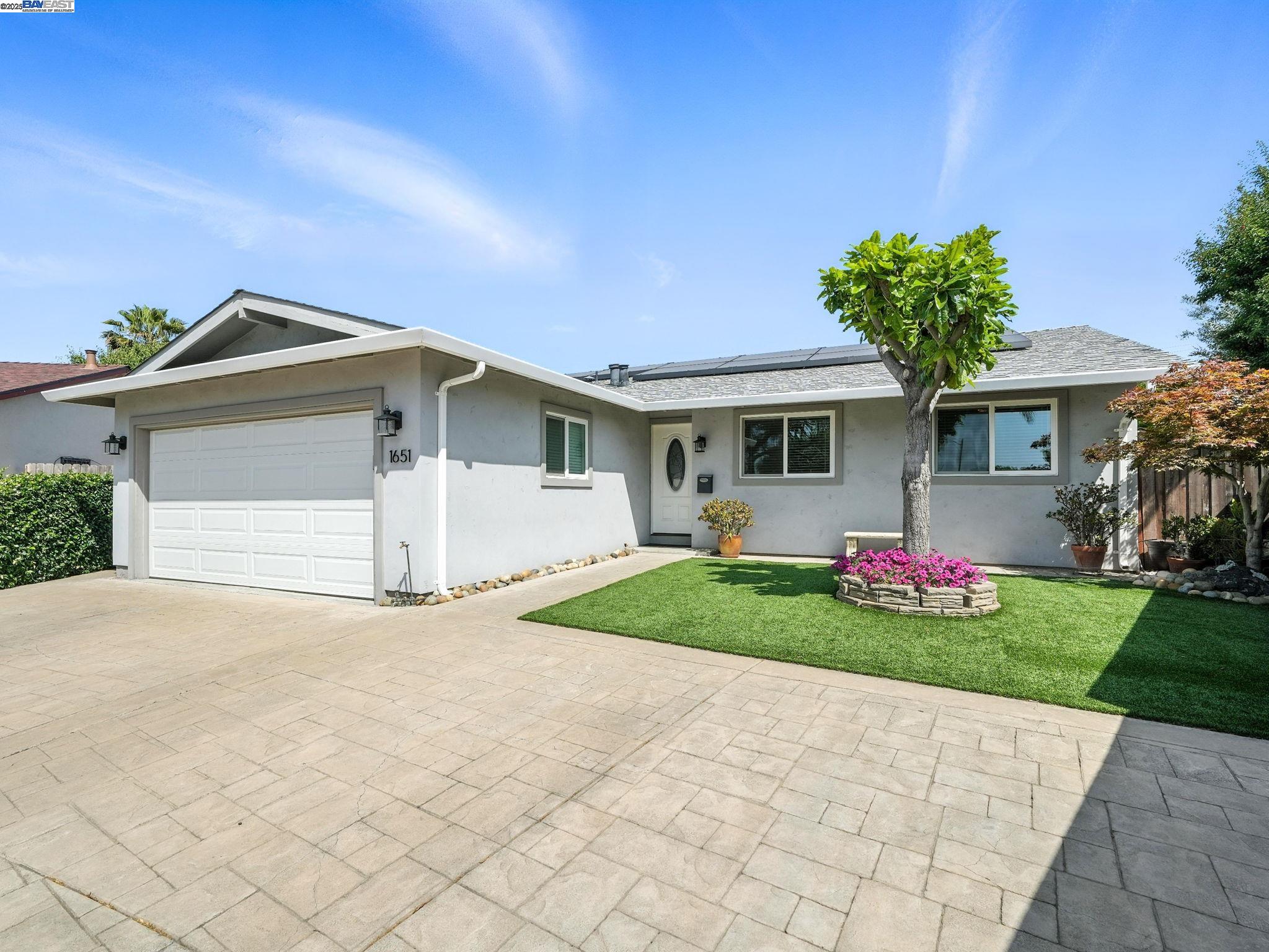 Detail Gallery Image 4 of 37 For 1651 Estates Ct, San Jose,  CA 95127 - 3 Beds | 2 Baths