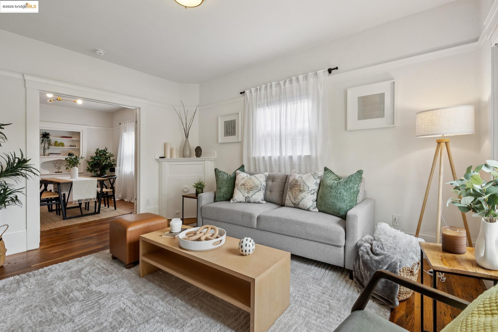 Detail Gallery Image 14 of 35 For 747 55th St, Oakland,  CA 94609 - – Beds | – Baths