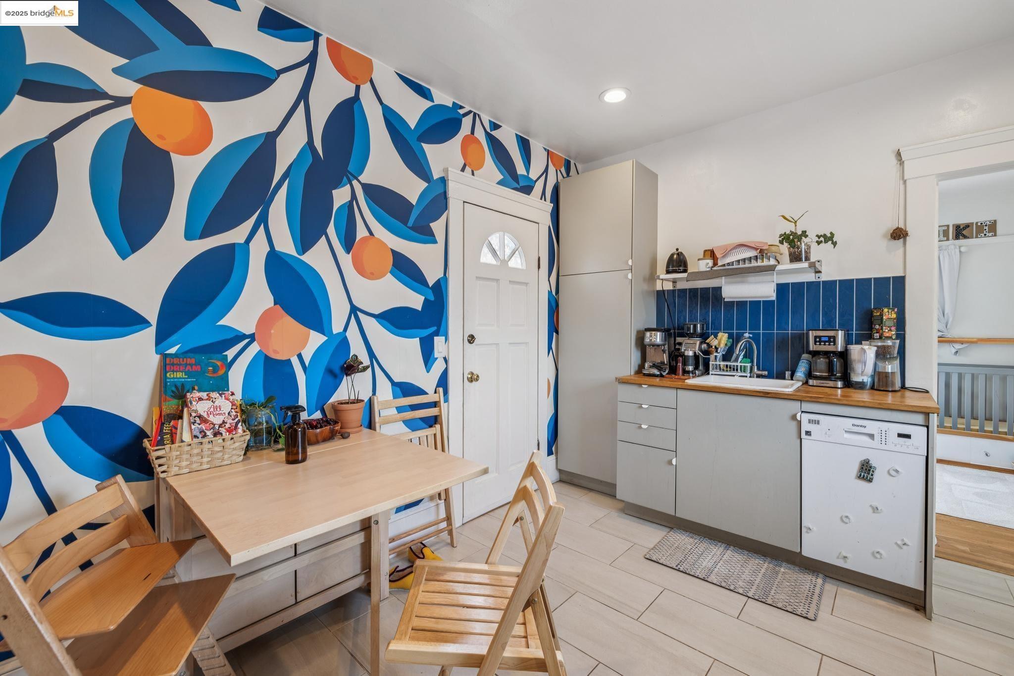 Detail Gallery Image 26 of 35 For 747 55th St, Oakland,  CA 94609 - – Beds | – Baths