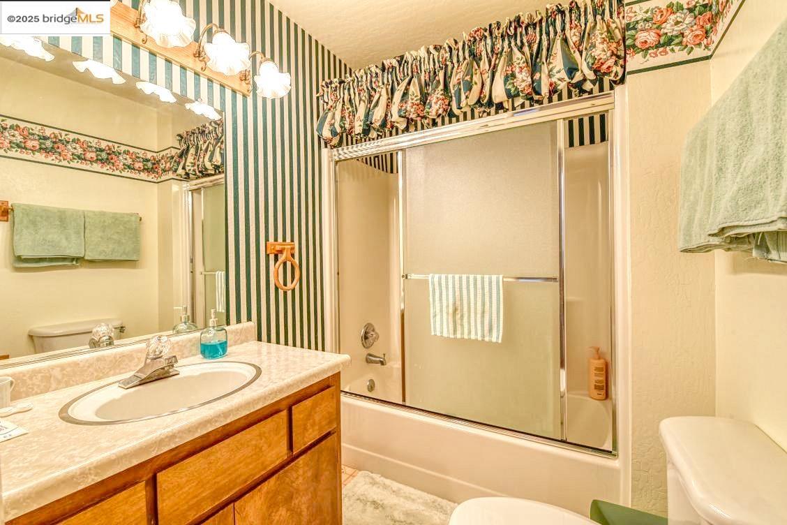 Detail Gallery Image 20 of 28 For 20830 Point View Dr, Groveland,  CA 95321 - 3 Beds | 2/1 Baths
