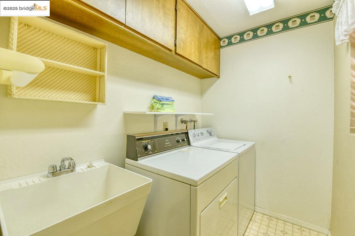 Detail Gallery Image 22 of 28 For 20830 Point View Dr, Groveland,  CA 95321 - 3 Beds | 2/1 Baths