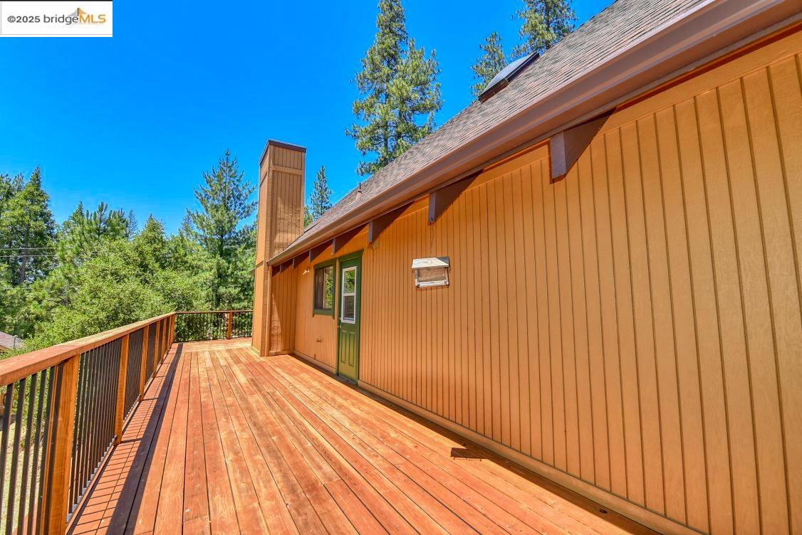 Detail Gallery Image 8 of 28 For 20830 Point View Dr, Groveland,  CA 95321 - 3 Beds | 2/1 Baths