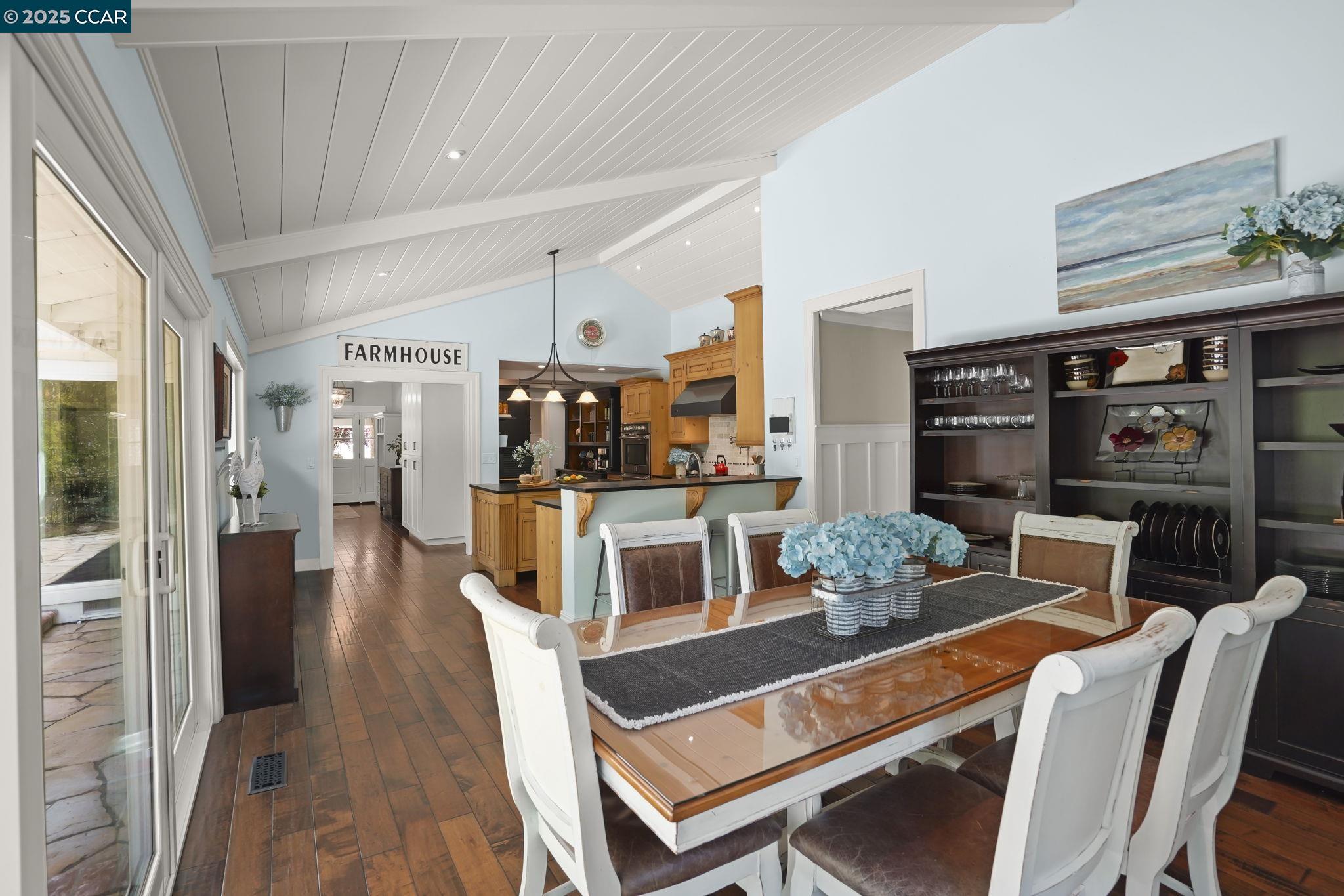 Detail Gallery Image 14 of 48 For 24 Ray Ct, Alamo,  CA 94507 - 4 Beds | 3 Baths