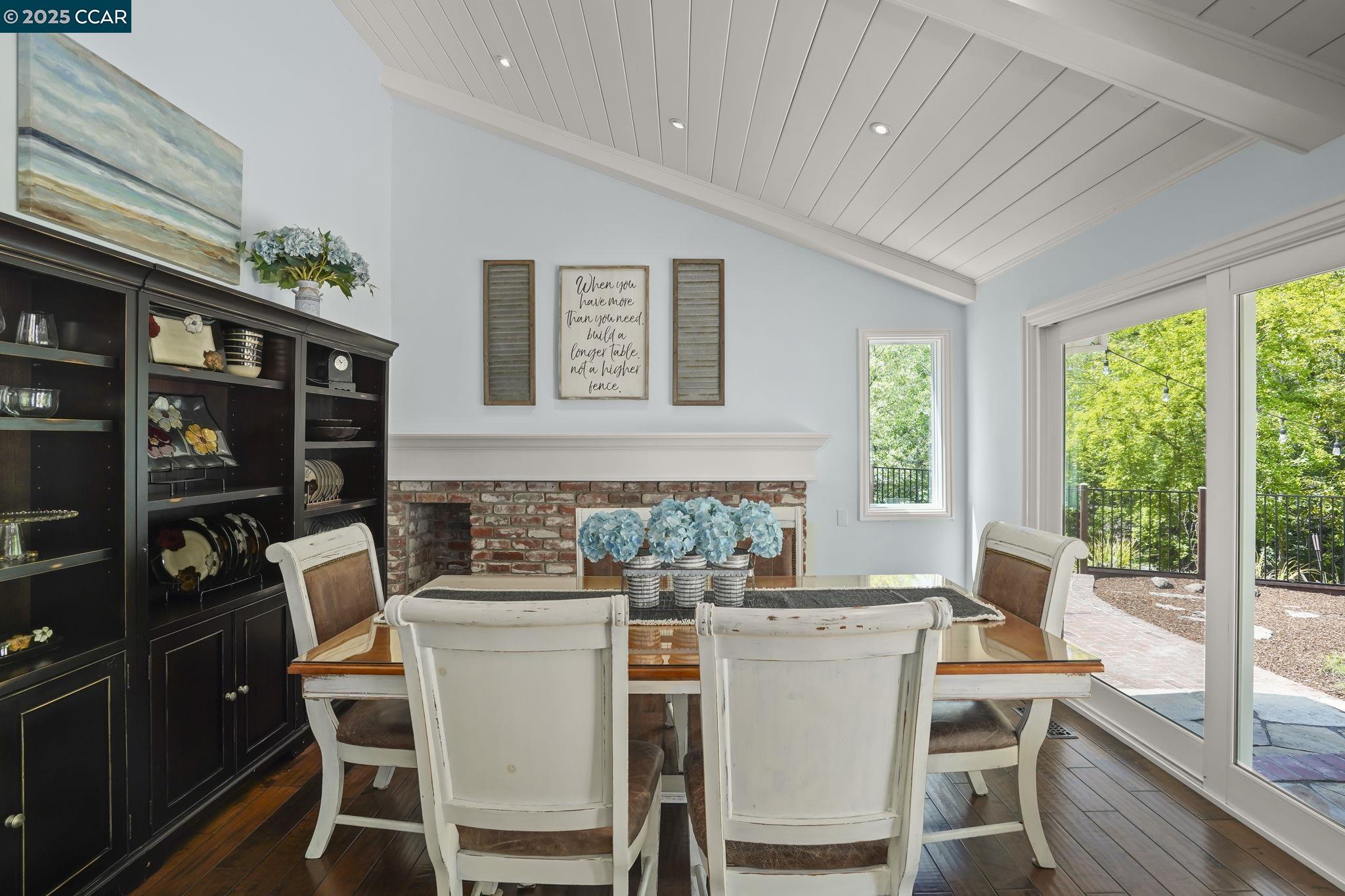 Detail Gallery Image 16 of 48 For 24 Ray Ct, Alamo,  CA 94507 - 4 Beds | 3 Baths