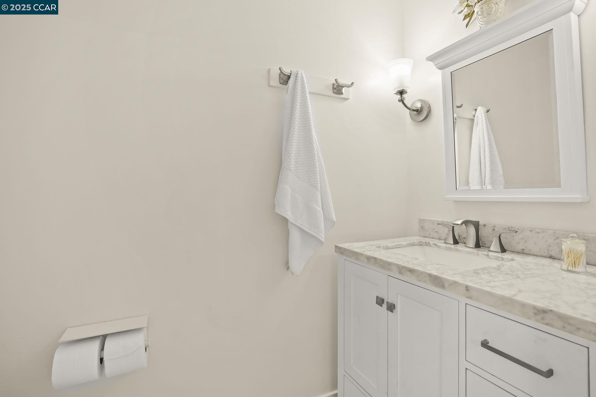 Detail Gallery Image 21 of 48 For 24 Ray Ct, Alamo,  CA 94507 - 4 Beds | 3 Baths