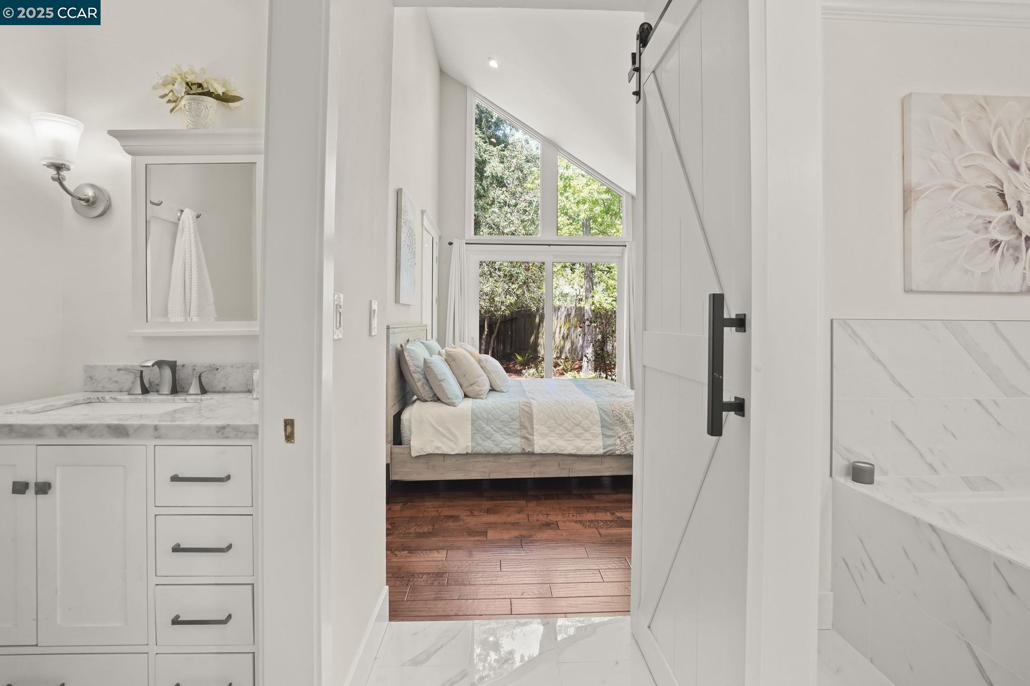 Detail Gallery Image 22 of 48 For 24 Ray Ct, Alamo,  CA 94507 - 4 Beds | 3 Baths
