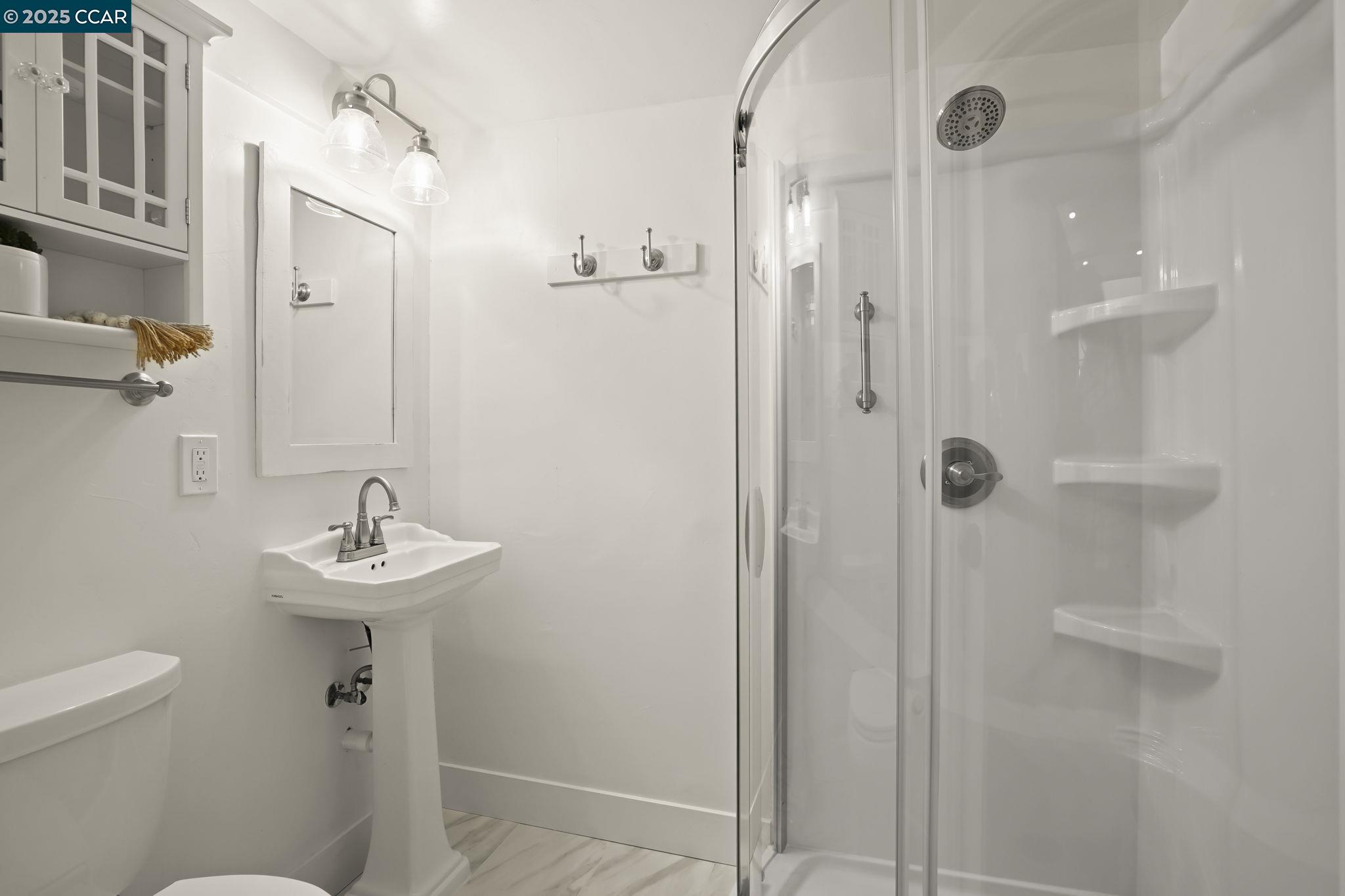 Detail Gallery Image 28 of 48 For 24 Ray Ct, Alamo,  CA 94507 - 4 Beds | 3 Baths