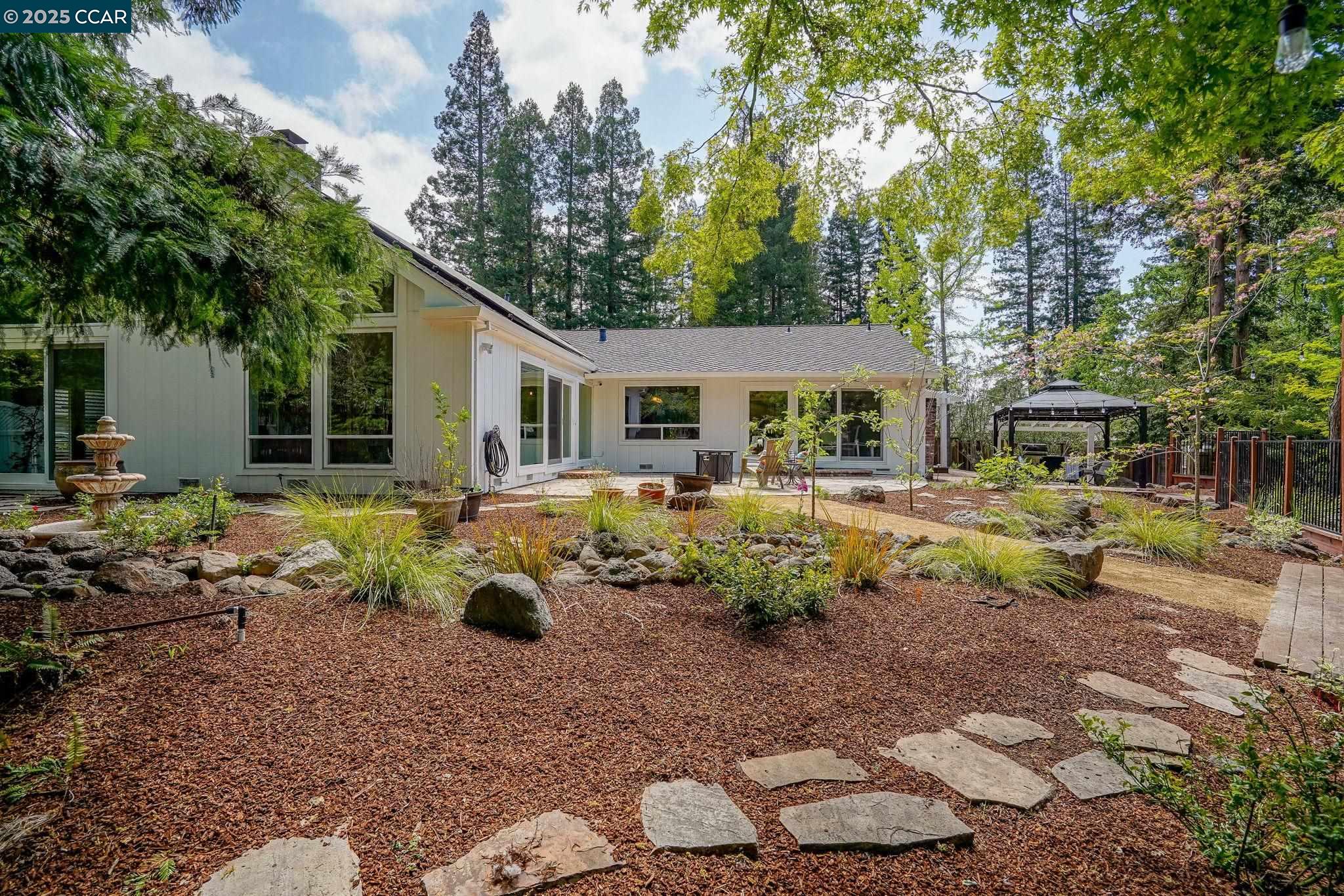 Detail Gallery Image 34 of 48 For 24 Ray Ct, Alamo,  CA 94507 - 4 Beds | 3 Baths