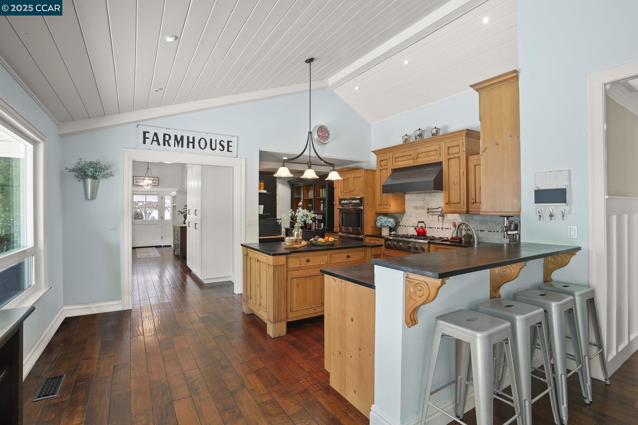 Detail Gallery Image 8 of 48 For 24 Ray Ct, Alamo,  CA 94507 - 4 Beds | 3 Baths