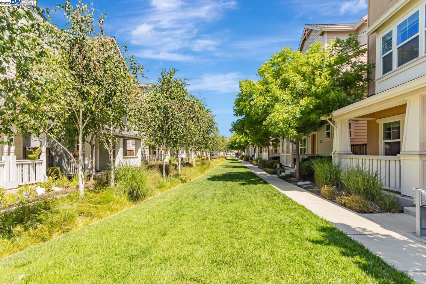 Detail Gallery Image 20 of 34 For 705 Cannery Pl, San Jose,  CA 95112 - 3 Beds | 3/1 Baths