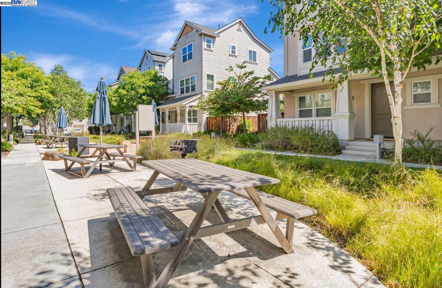 Detail Gallery Image 21 of 34 For 705 Cannery Pl, San Jose,  CA 95112 - 3 Beds | 3/1 Baths