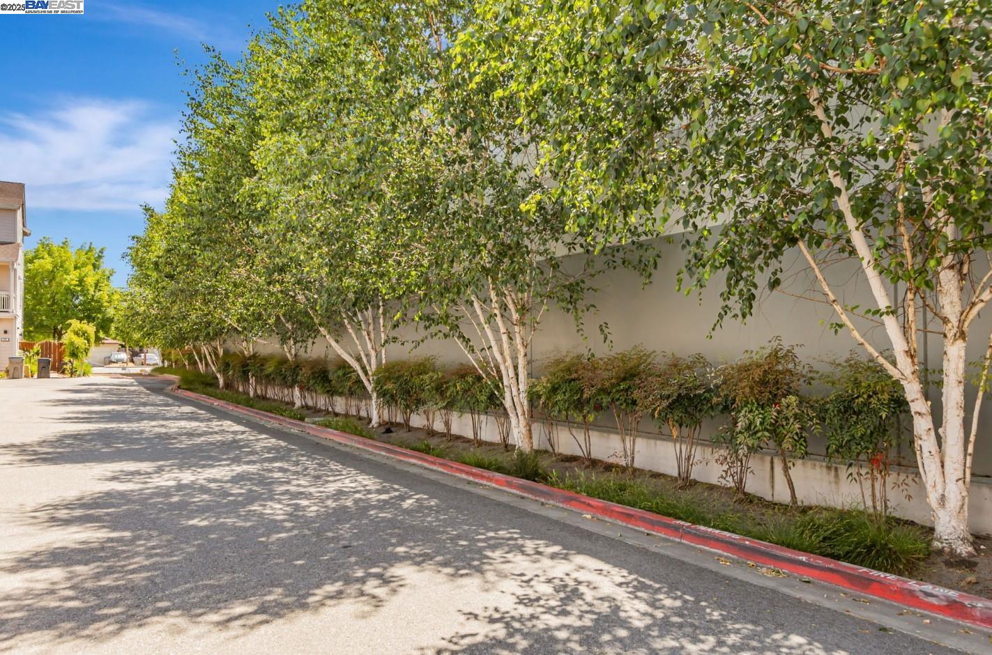 Detail Gallery Image 24 of 34 For 705 Cannery Pl, San Jose,  CA 95112 - 3 Beds | 3/1 Baths