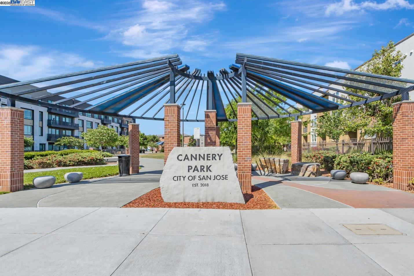 Detail Gallery Image 28 of 34 For 705 Cannery Pl, San Jose,  CA 95112 - 3 Beds | 3/1 Baths