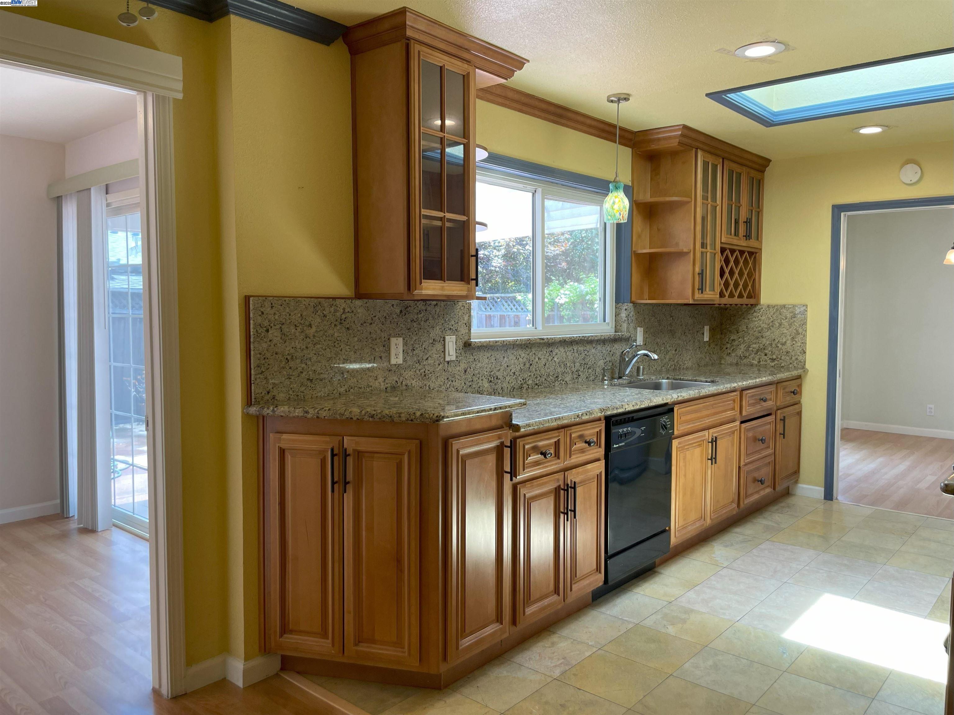 4902 Everglades Park Dr, Fremont, California 94538, 4 Bedrooms Bedrooms, 8 Rooms Rooms,2 BathroomsBathrooms,Residential Lease,For Rent,4902 Everglades Park Dr,41102118