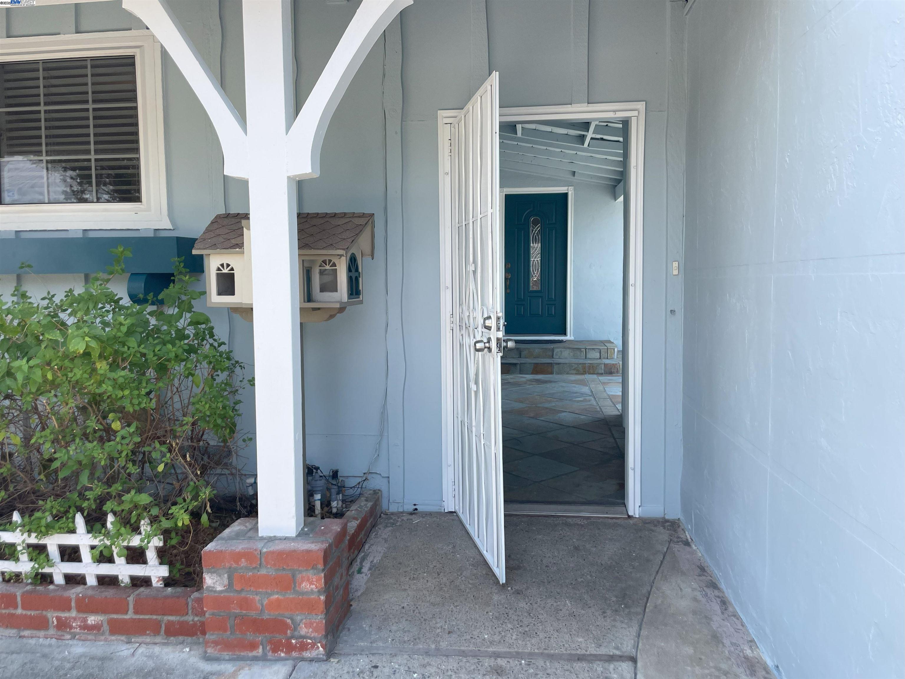 4902 Everglades Park Dr, Fremont, California 94538, 4 Bedrooms Bedrooms, 8 Rooms Rooms,2 BathroomsBathrooms,Residential Lease,For Rent,4902 Everglades Park Dr,41102118