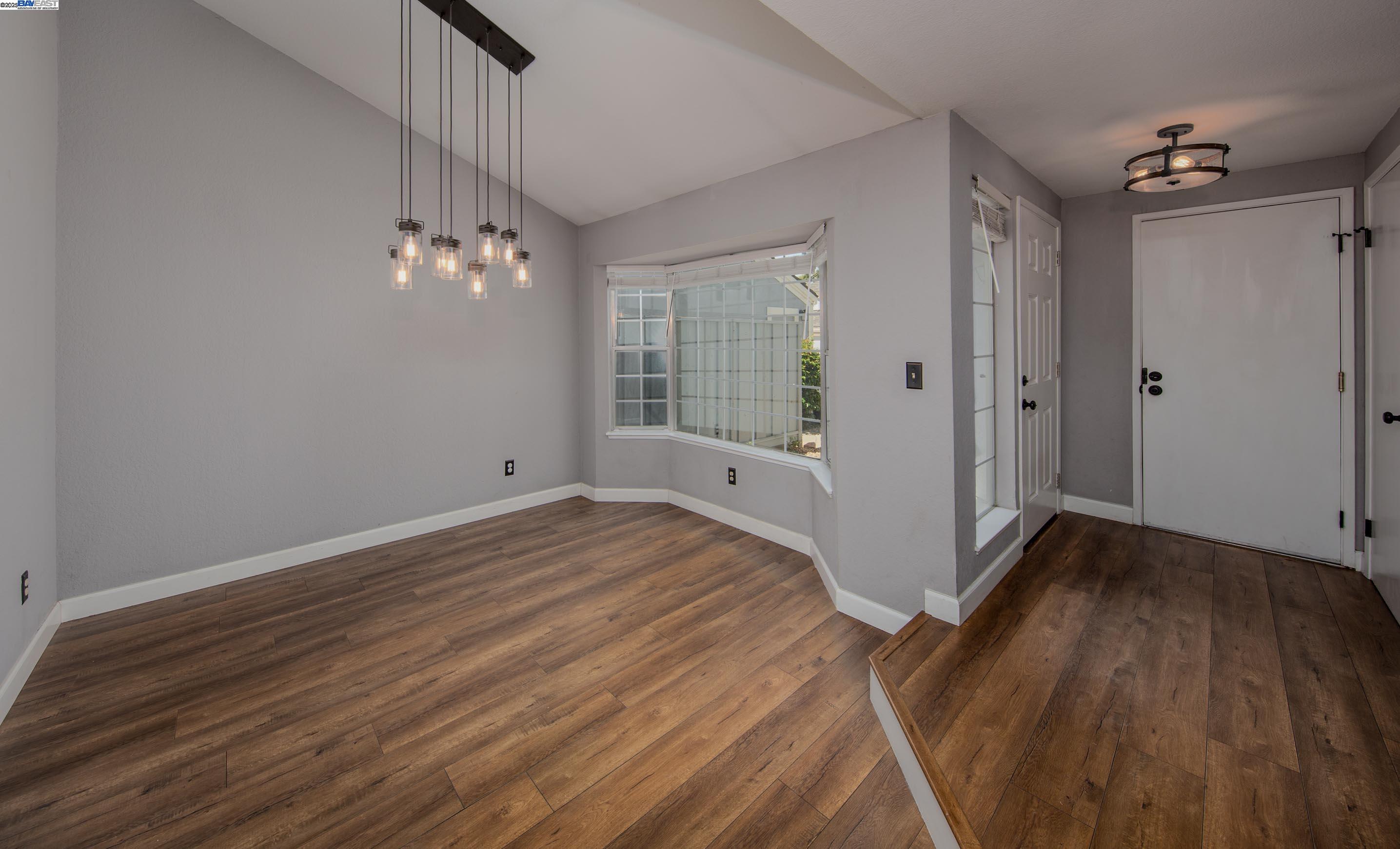 Photo #3: 41102119 Listing 