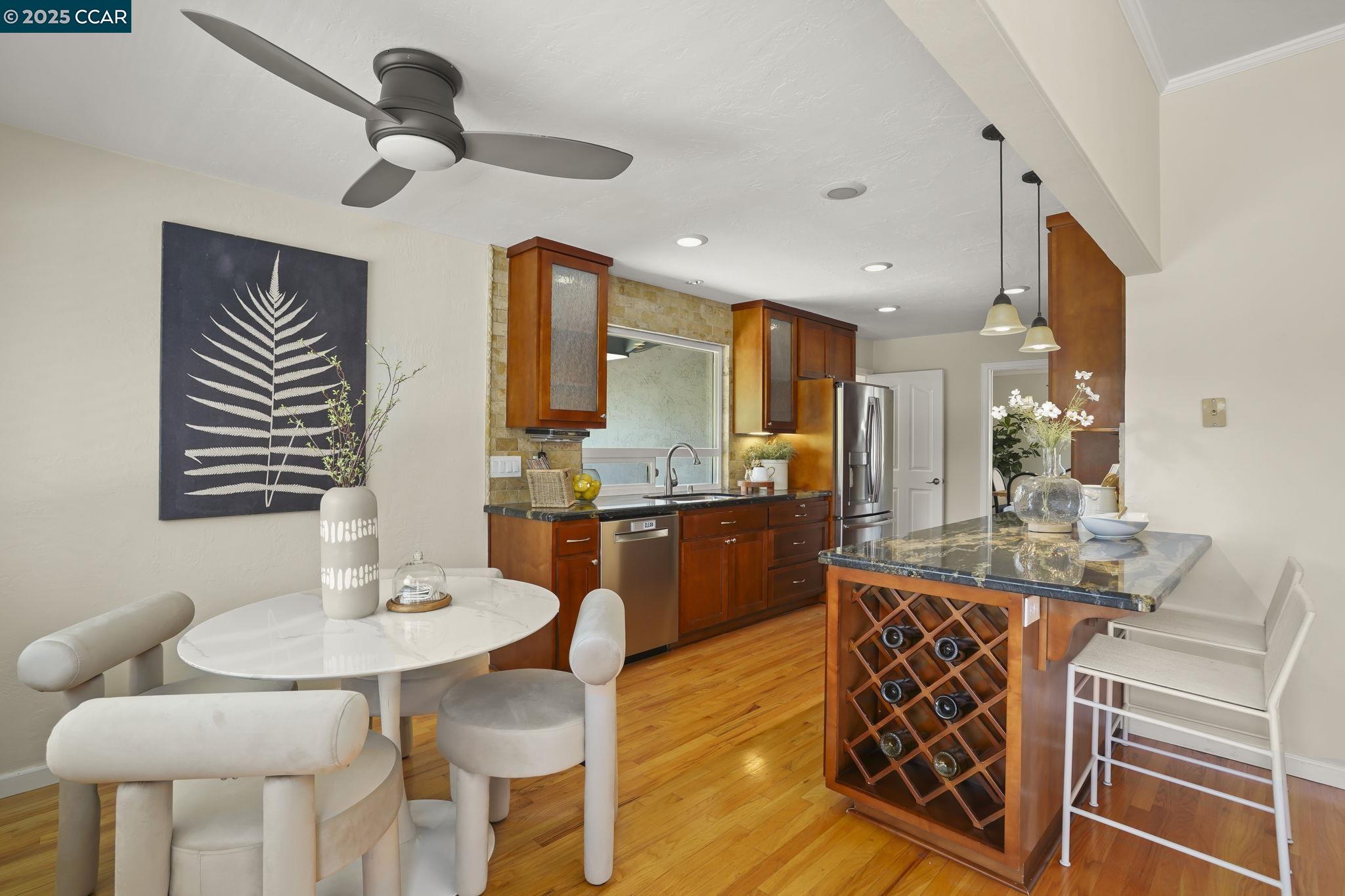 Detail Gallery Image 11 of 35 For 2250 Loch Ln, Walnut Creek,  CA 94598 - 4 Beds | 2 Baths