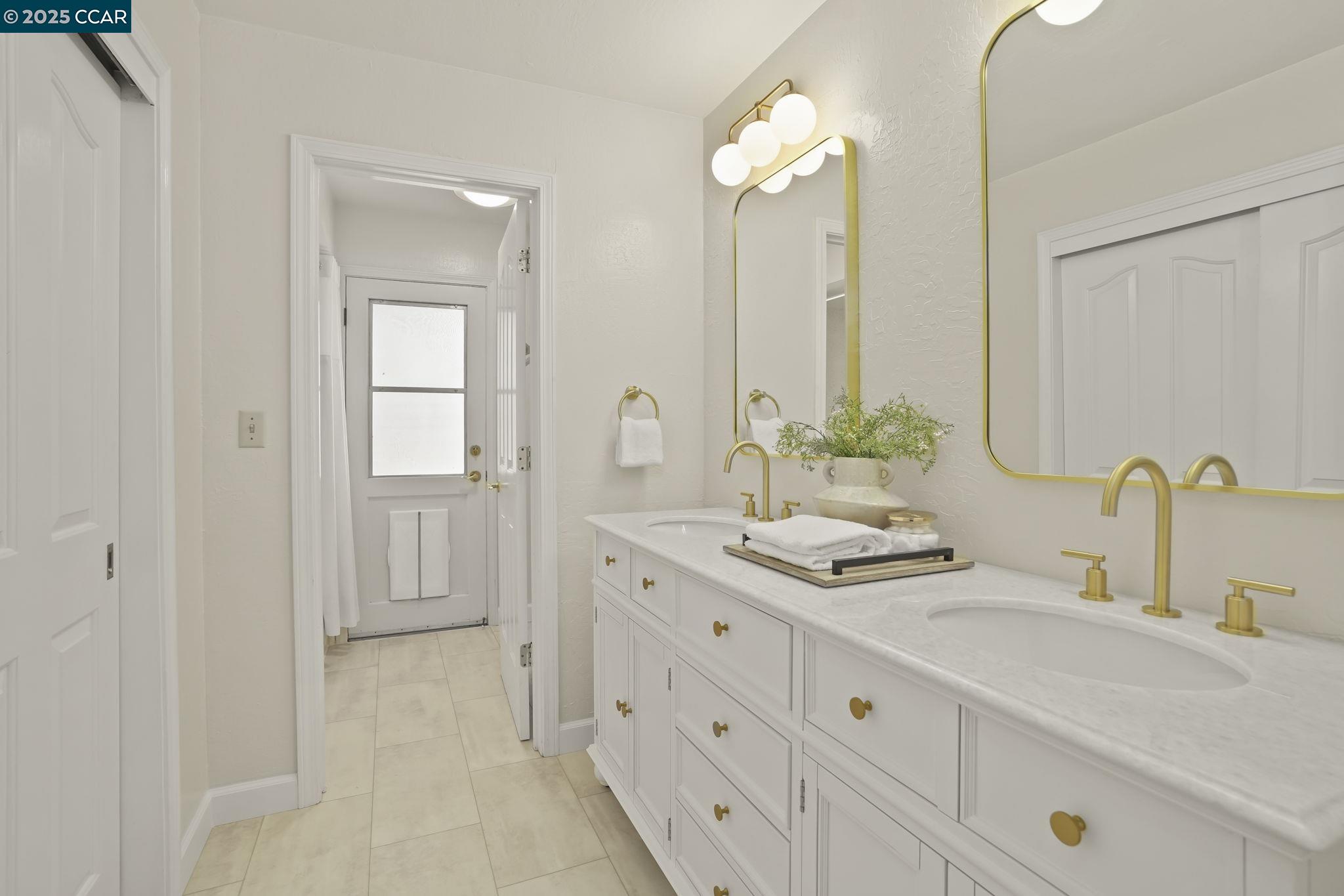 Detail Gallery Image 17 of 35 For 2250 Loch Ln, Walnut Creek,  CA 94598 - 4 Beds | 2 Baths