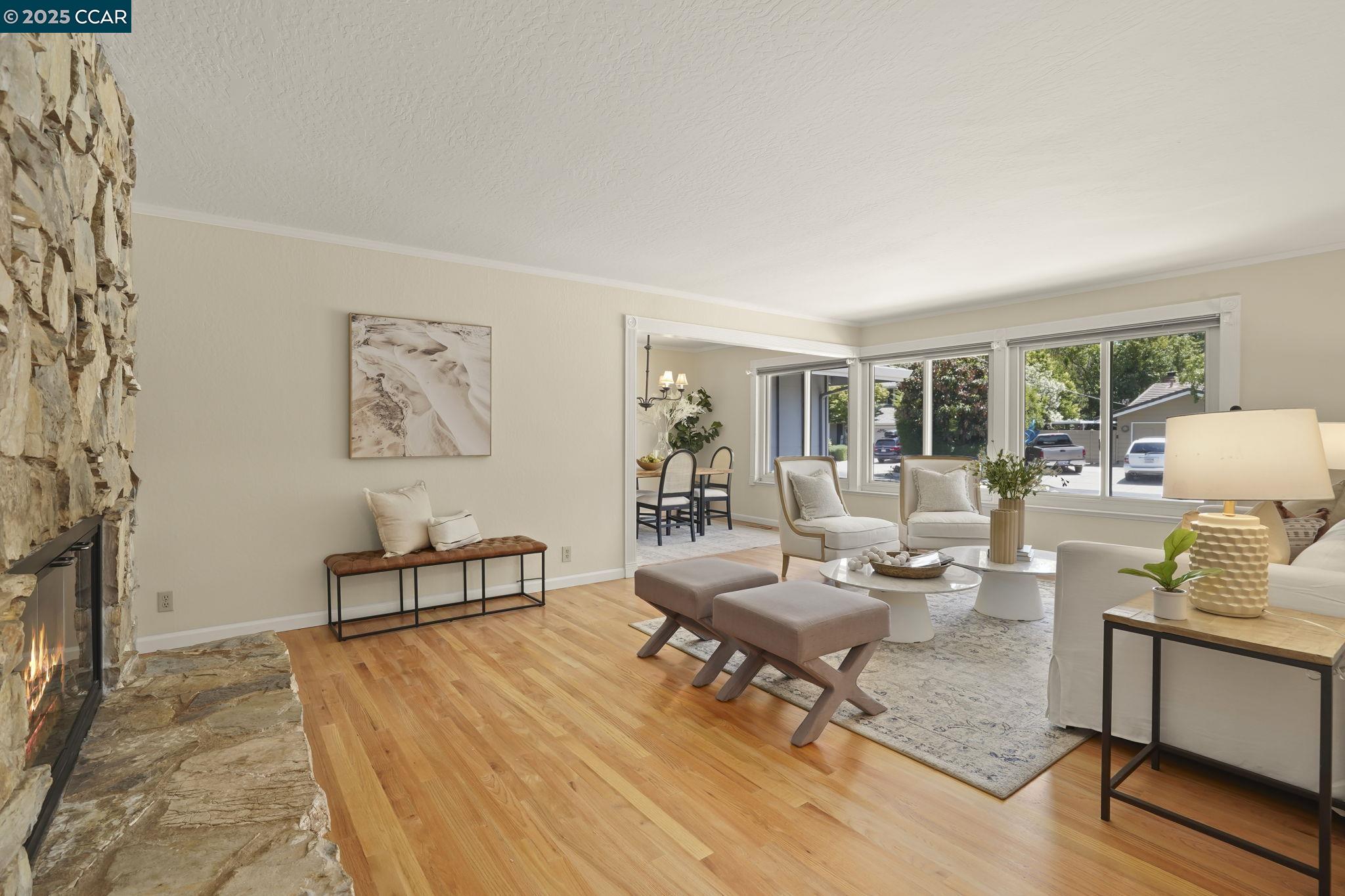 Detail Gallery Image 3 of 35 For 2250 Loch Ln, Walnut Creek,  CA 94598 - 4 Beds | 2 Baths