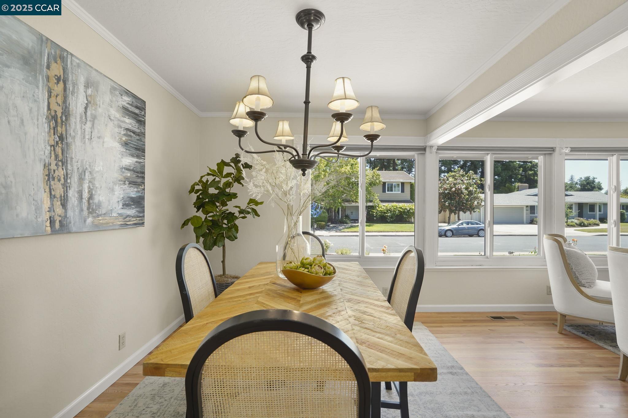 Detail Gallery Image 6 of 35 For 2250 Loch Ln, Walnut Creek,  CA 94598 - 4 Beds | 2 Baths