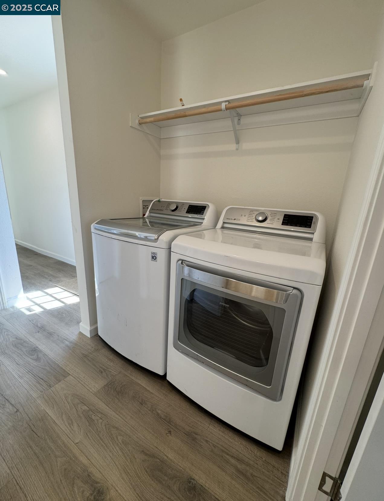 414 N School St, Lodi, California 95240, 3 Bedrooms Bedrooms, 6 Rooms Rooms,2 BathroomsBathrooms,Residential Lease,For Rent,414 N School St,41102126