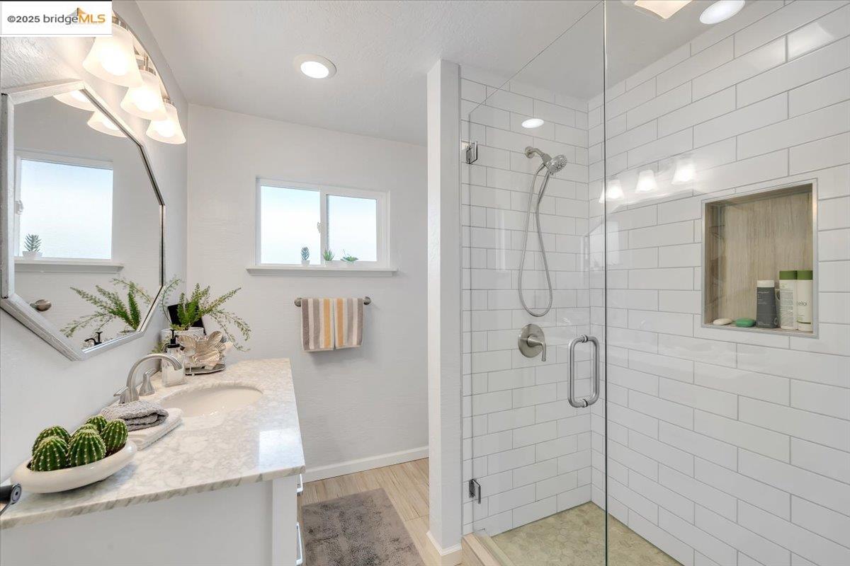 Detail Gallery Image 11 of 37 For 18475 E Hershey Rd, Tuolumne,  CA 95379 - 3 Beds | 2 Baths