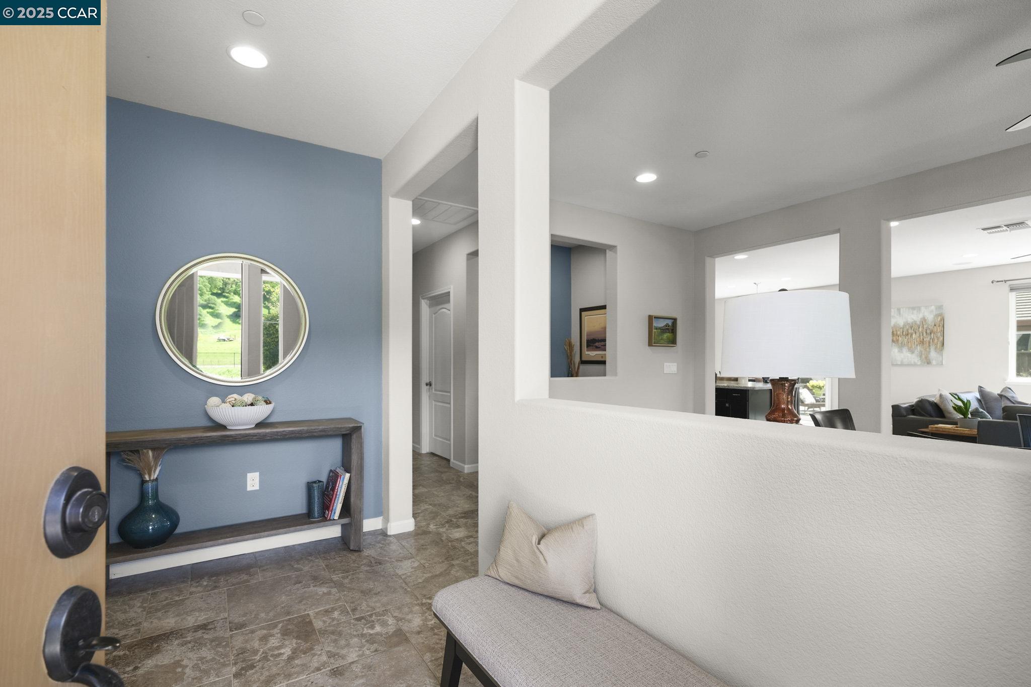 Detail Gallery Image 3 of 38 For 190 Pasilla Ct, Morgan Hill,  CA 95037 - 3 Beds | 2/1 Baths
