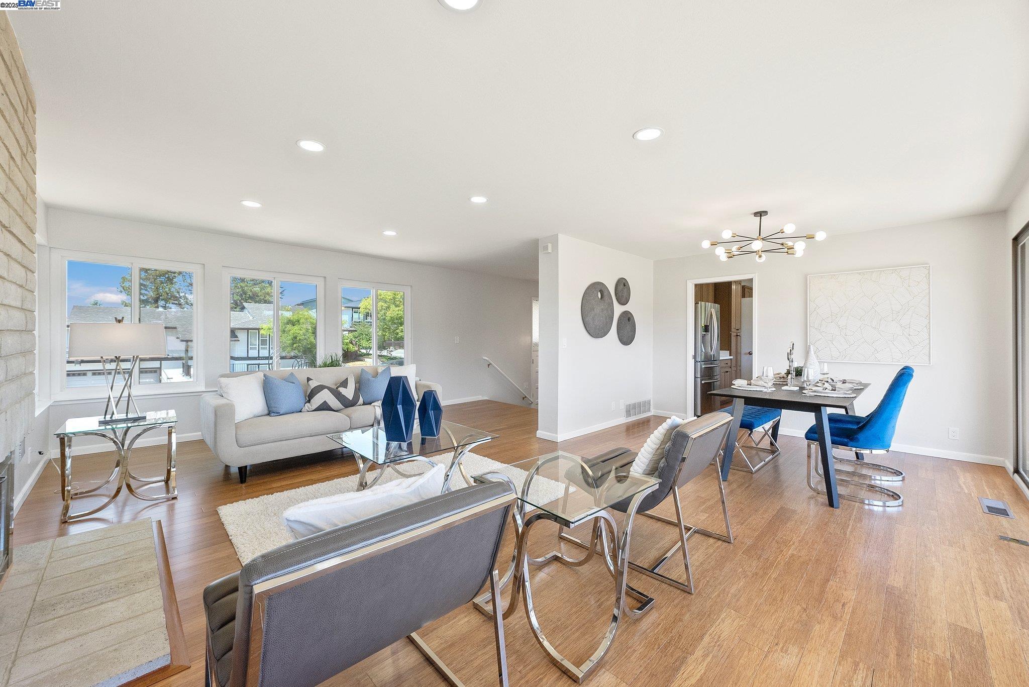 Detail Gallery Image 11 of 60 For 27896 Adobe Ct, Hayward,  CA 94542 - 5 Beds | 3 Baths