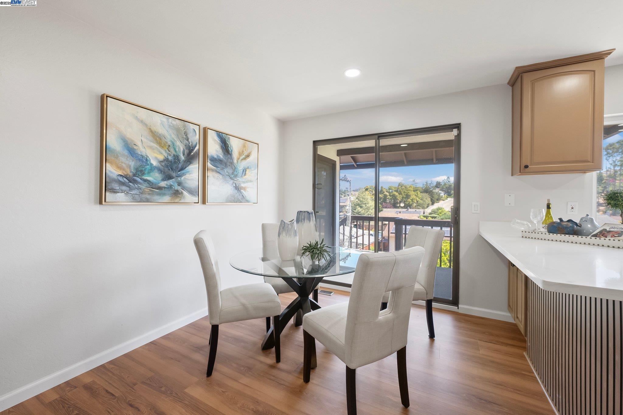 Detail Gallery Image 20 of 60 For 27896 Adobe Ct, Hayward,  CA 94542 - 5 Beds | 3 Baths