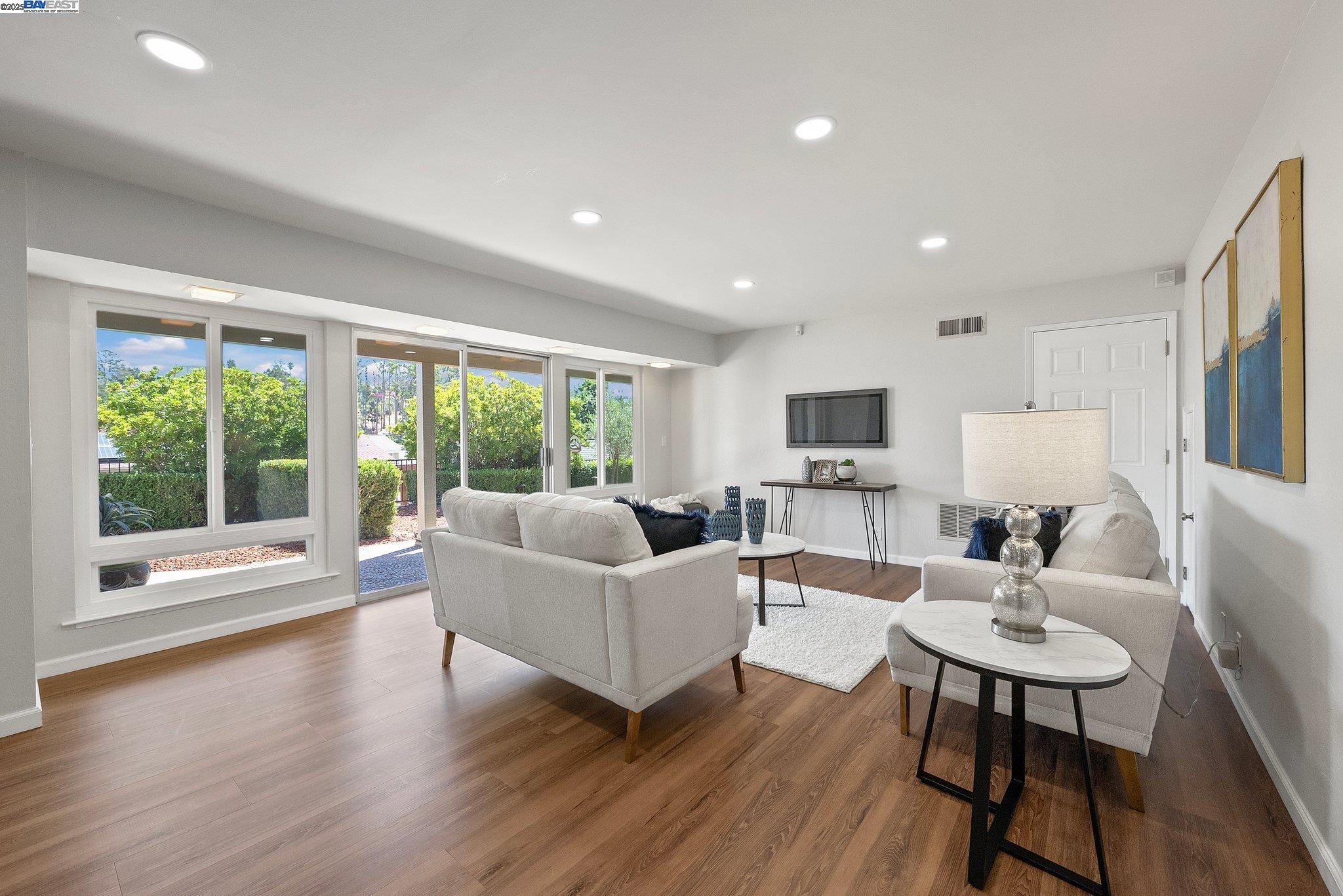 Detail Gallery Image 31 of 60 For 27896 Adobe Ct, Hayward,  CA 94542 - 5 Beds | 3 Baths
