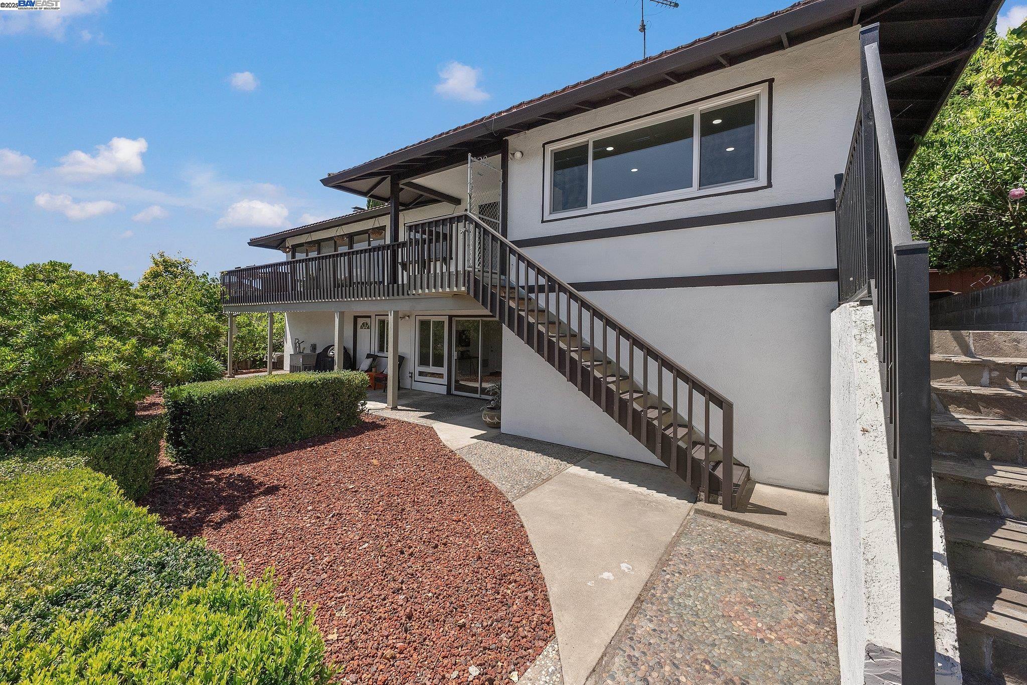 Detail Gallery Image 45 of 60 For 27896 Adobe Ct, Hayward,  CA 94542 - 5 Beds | 3 Baths