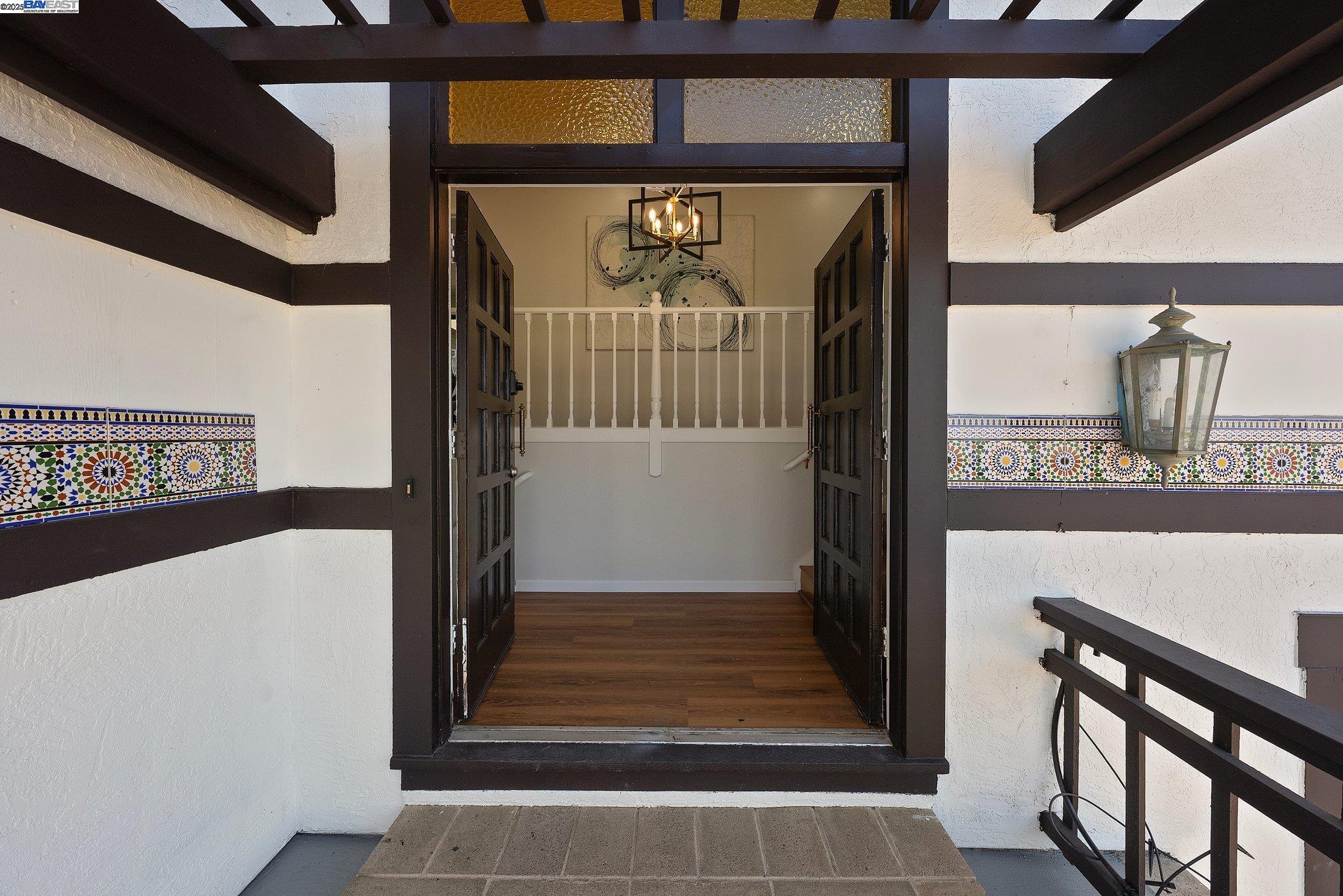 Detail Gallery Image 6 of 60 For 27896 Adobe Ct, Hayward,  CA 94542 - 5 Beds | 3 Baths